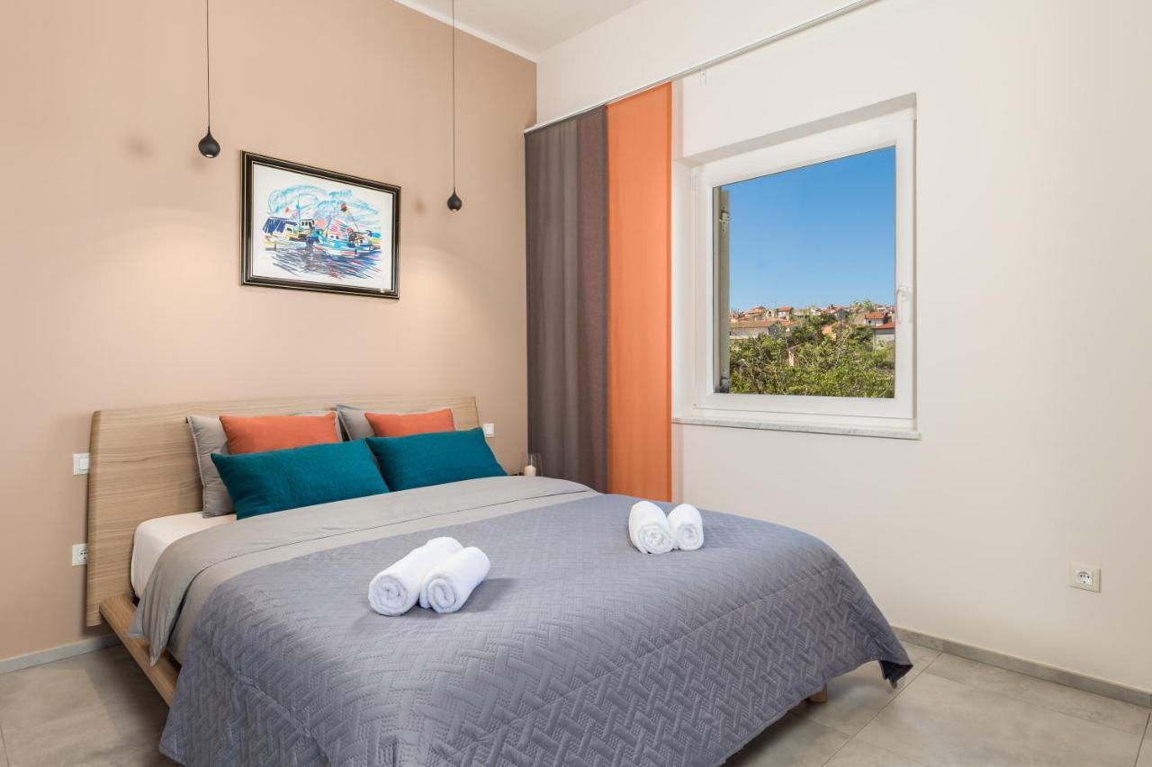 Apartmani Heni Vrbnik Bagian luar foto