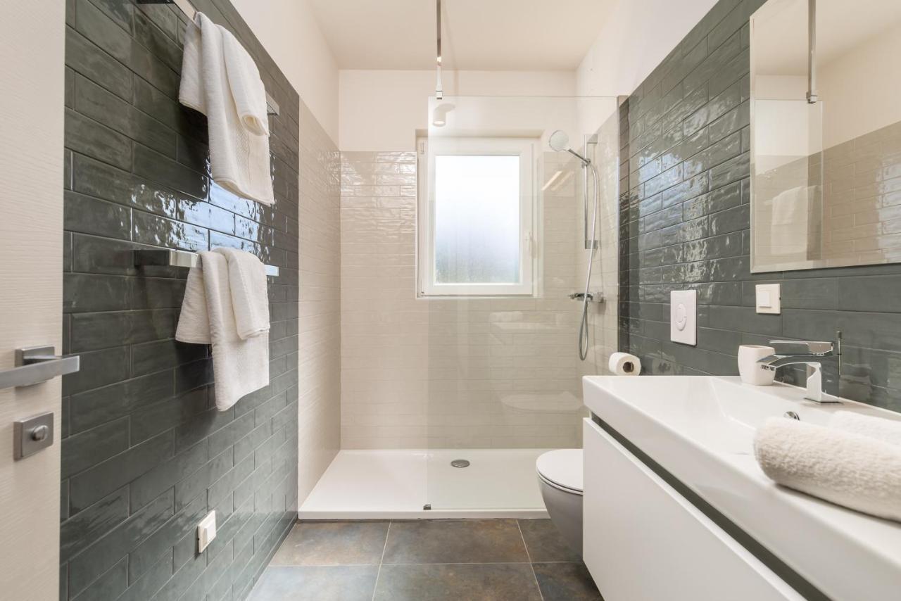 Apartmani Heni Vrbnik Bagian luar foto
