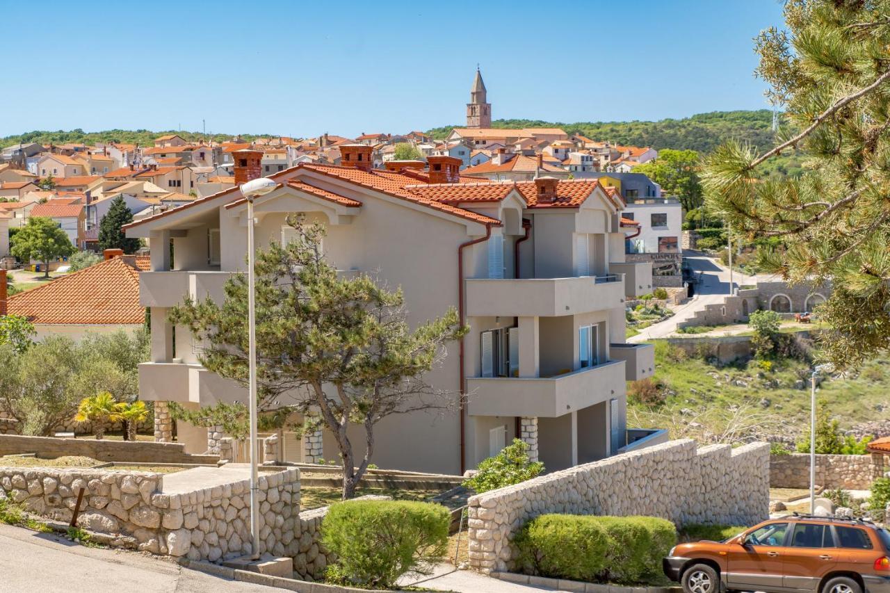 Apartmani Heni Vrbnik Bagian luar foto