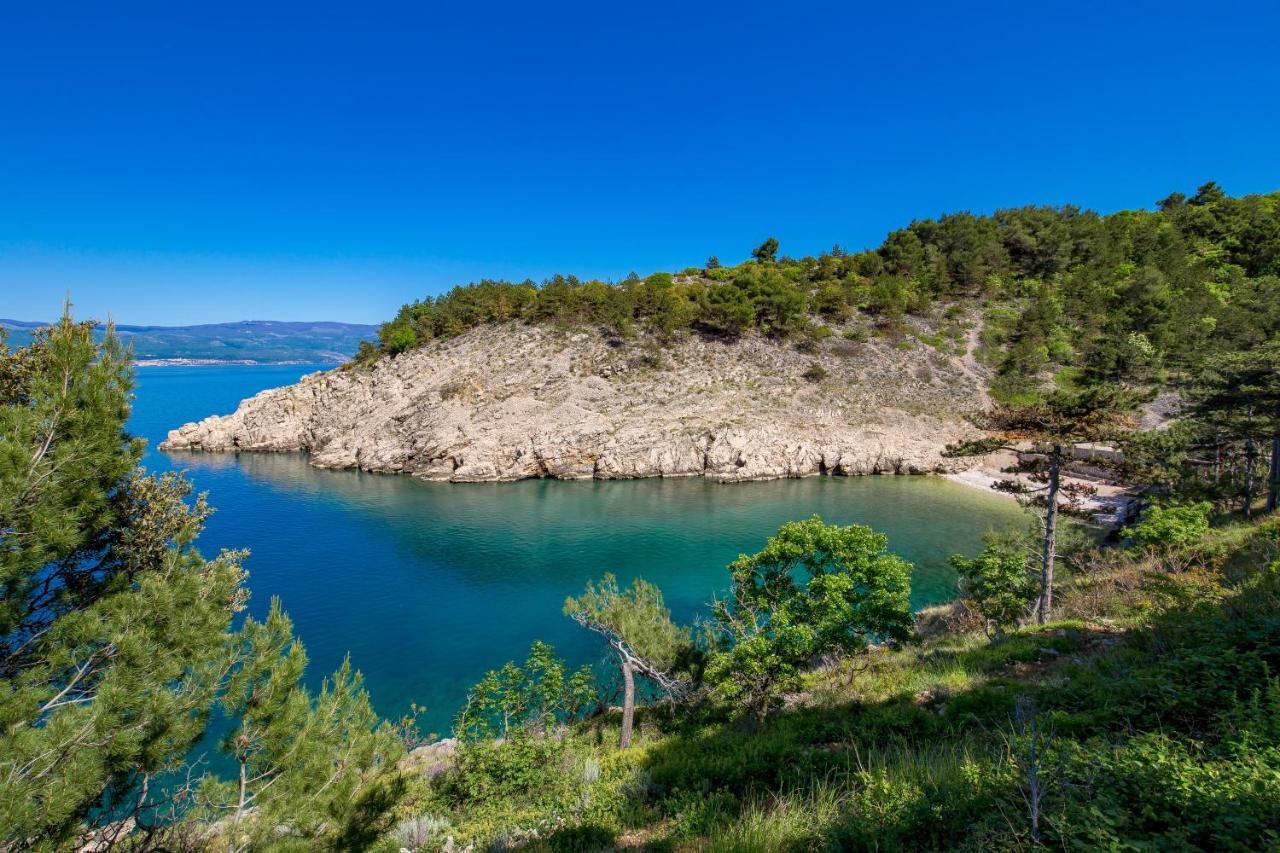 Apartmani Heni Vrbnik Bagian luar foto