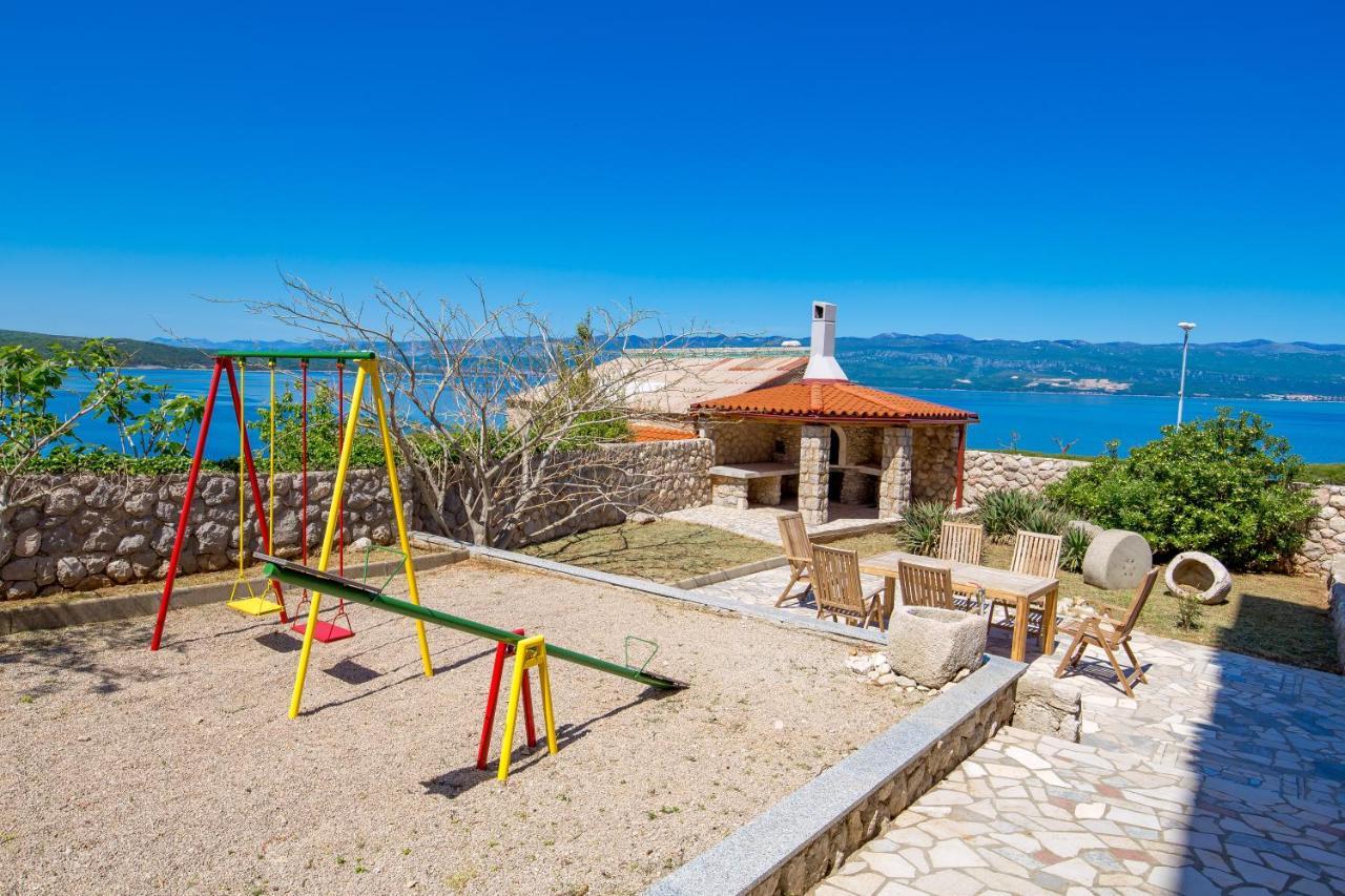 Apartmani Heni Vrbnik Bagian luar foto